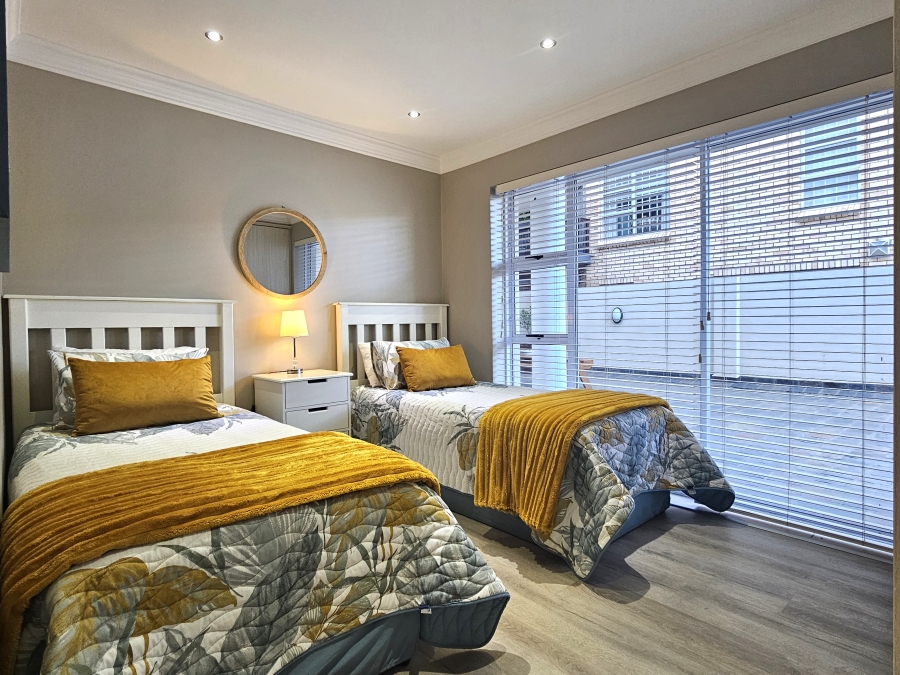 2 Bedroom Property for Sale in Wavecrest Eastern Cape
